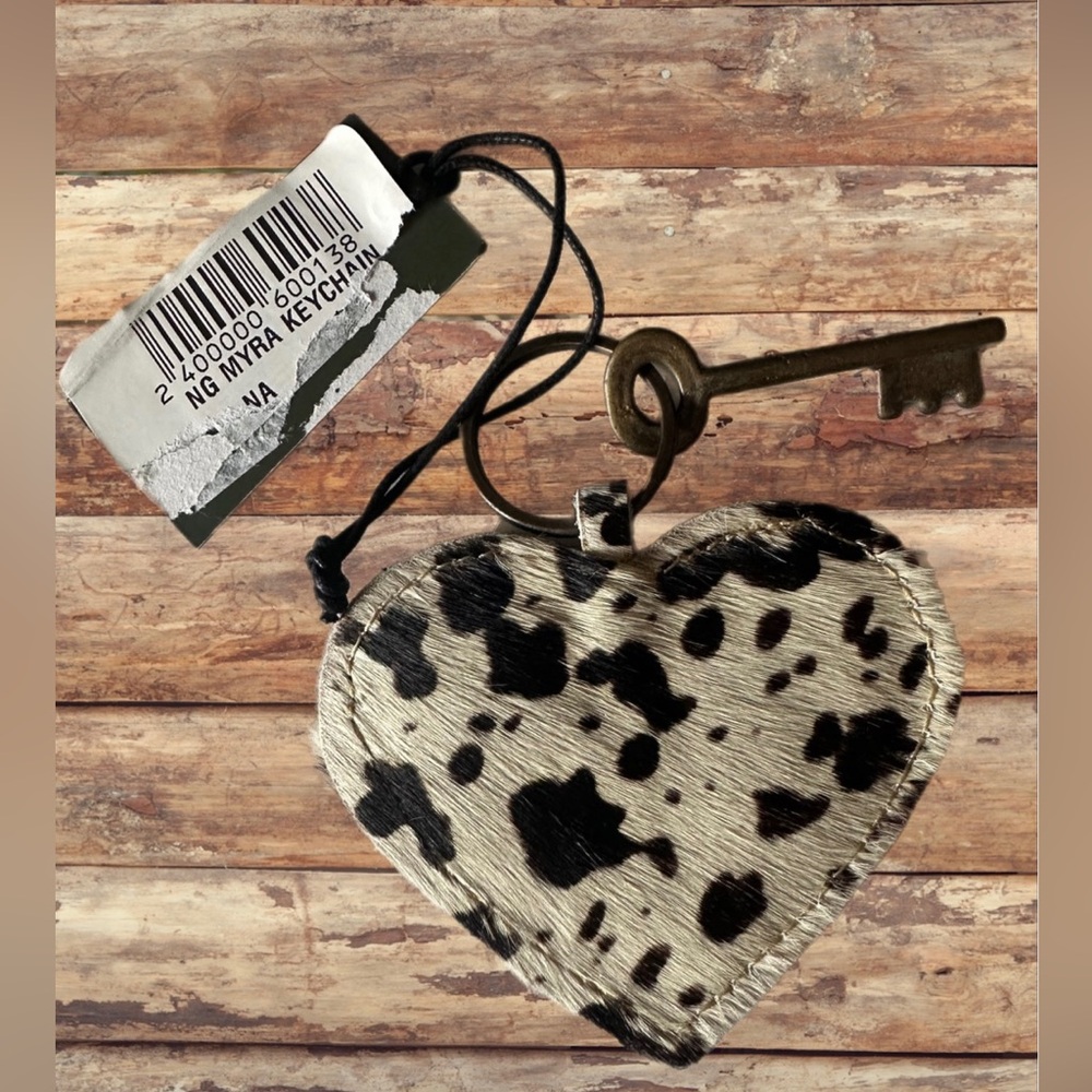 Myra Bag Heart Shape B&W Spotted Cow Fur Bag Charm/Keychain FIRM on price NWT - Picture 2 of 2